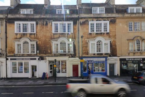 St. James's Parade, Bath BA1