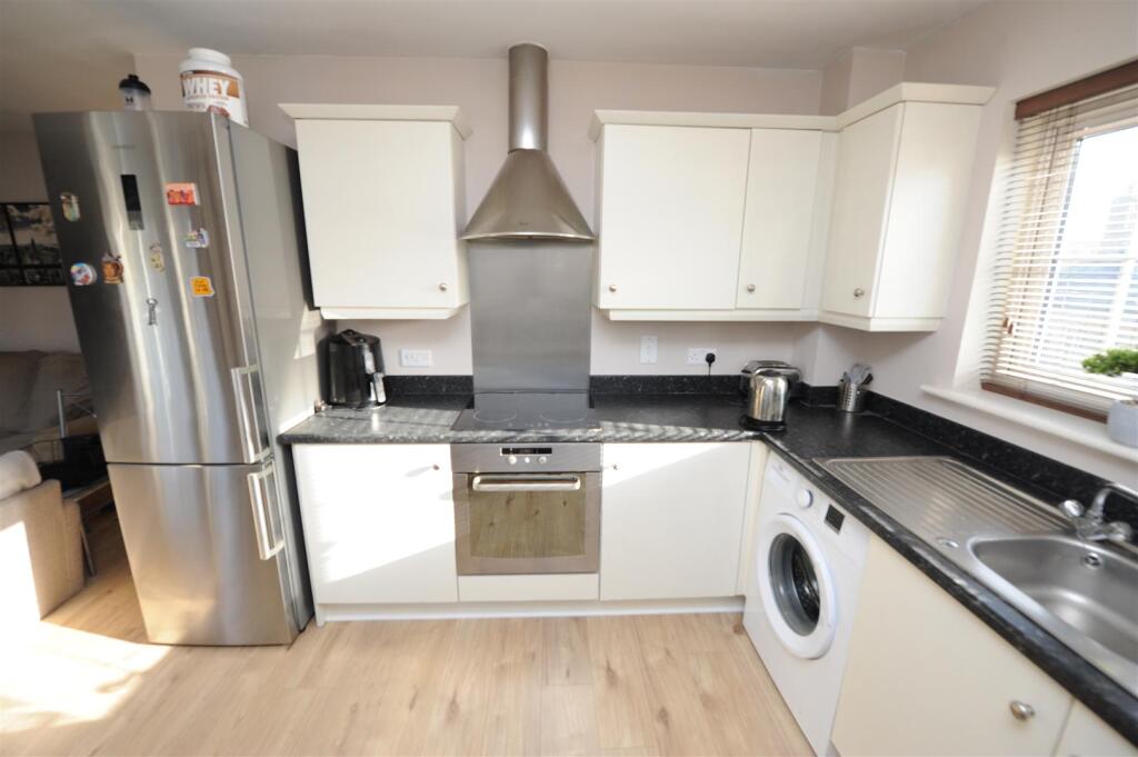 Additional image 6 of Longlands, Idle, Bradford