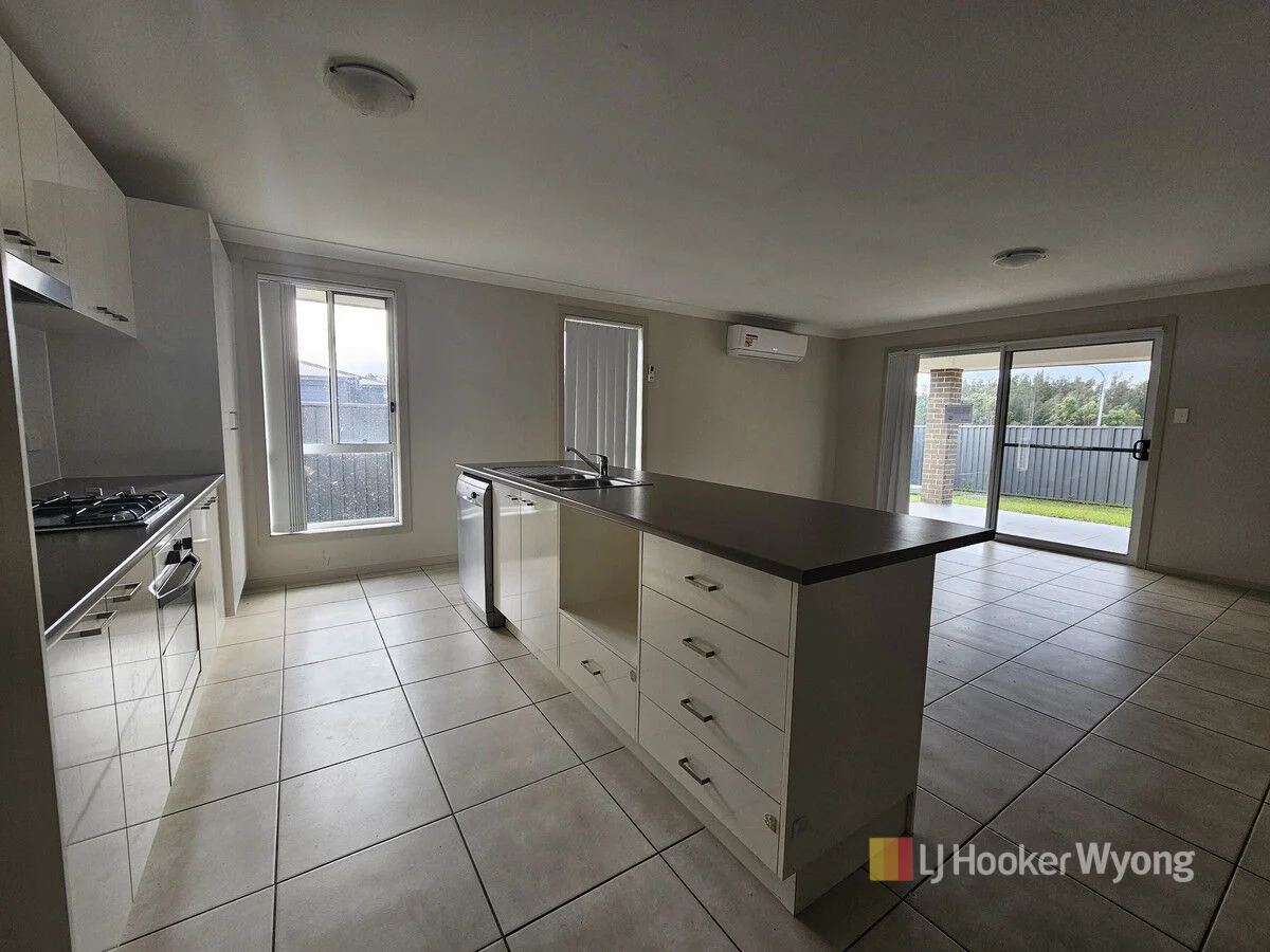Additional image 3 of 23 Olivia Boulevard, Hamlyn Terrace NSW 2259