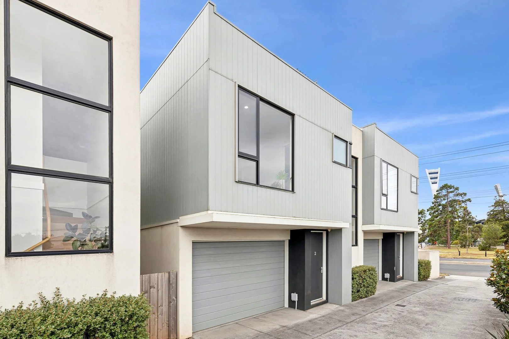 2/430 Latrobe Terrace, Newtown VIC 3220