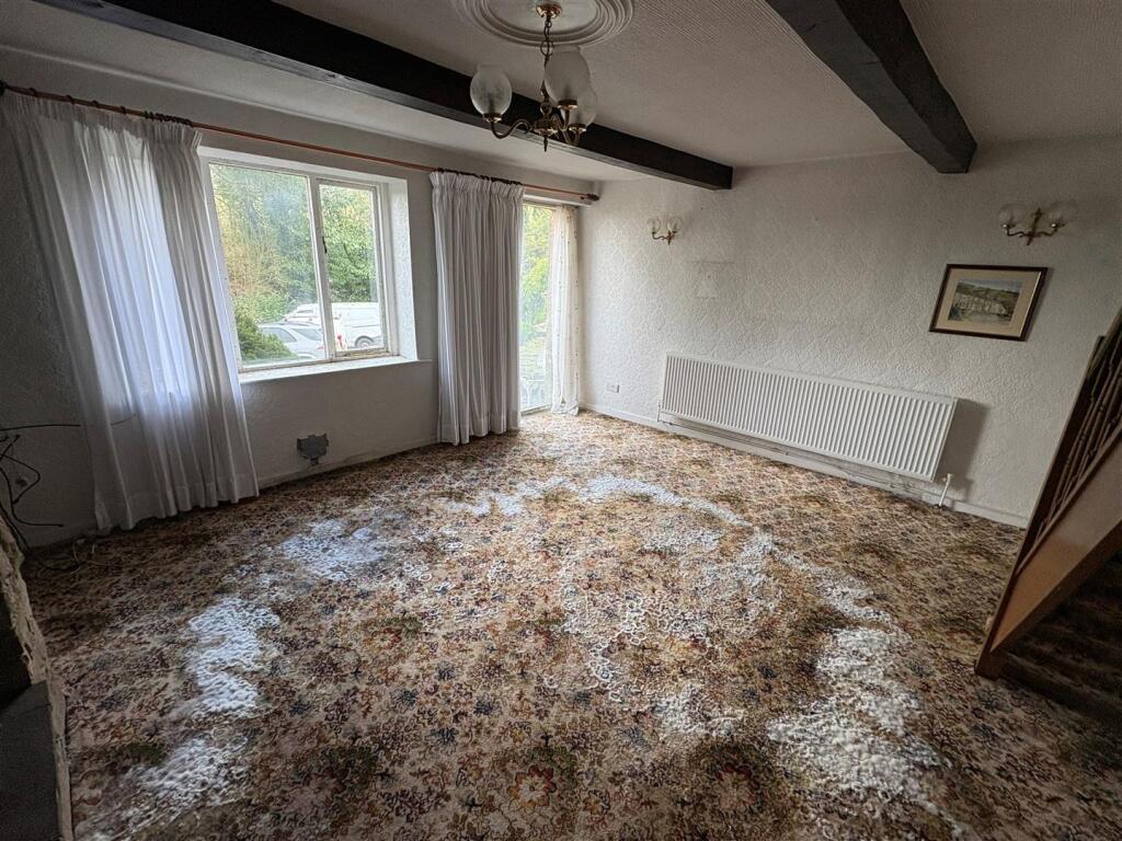 Lower Clough, Wood View, Denholme BD13 photo 4