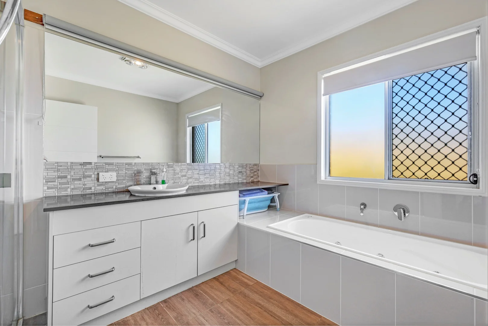 Additional image 16 of 8a Sophia Crescent, Cotswold Hills QLD 4350