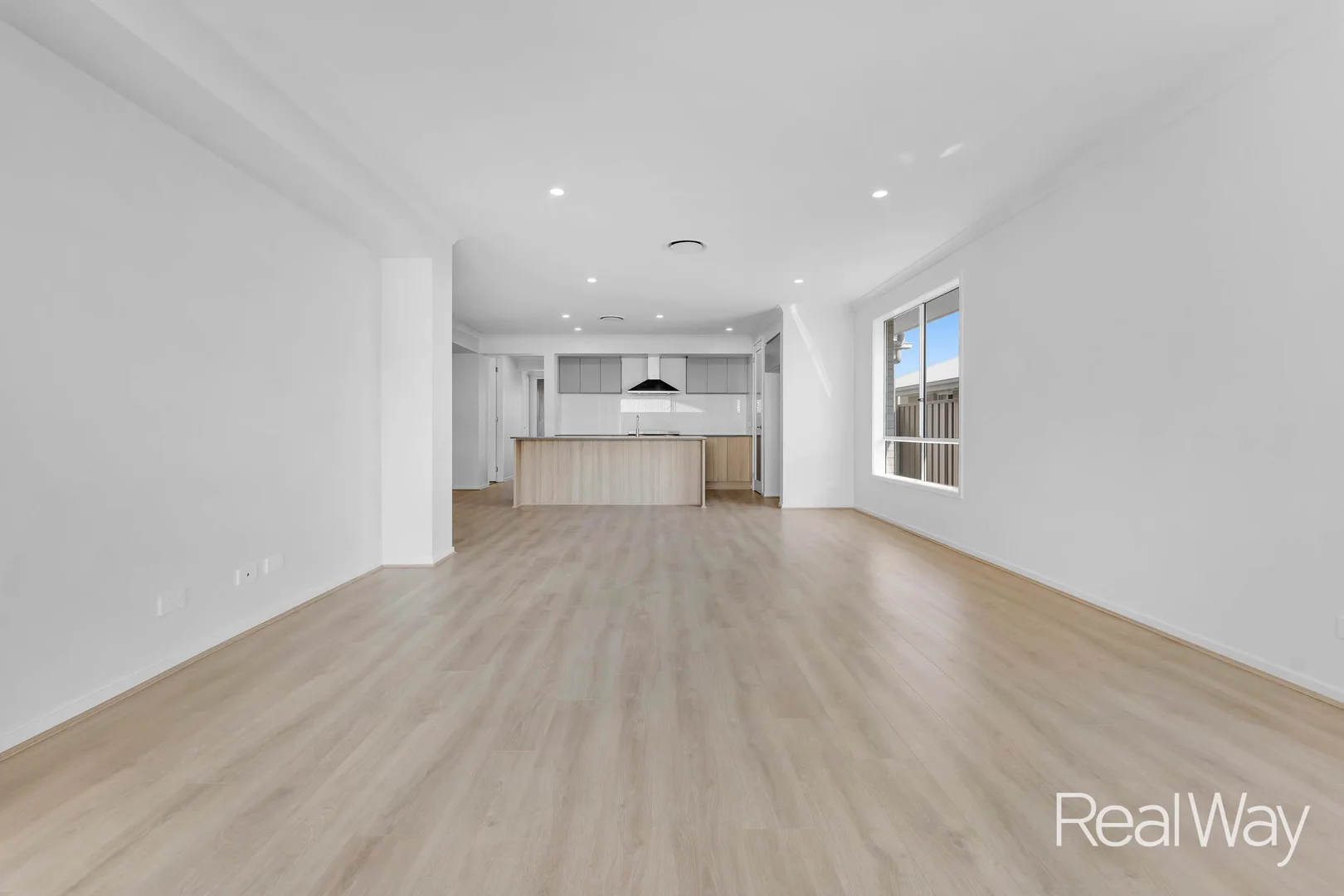 Additional image 15 of 28 Seymour Way, White Rock QLD 4306