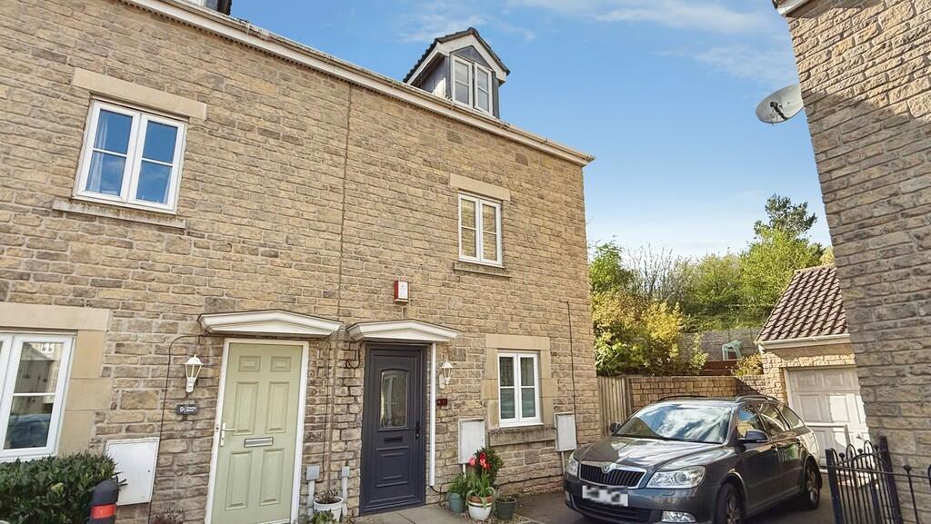 Kissing Batch, Frome