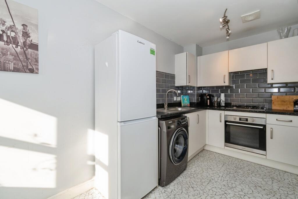 Additional image 5 of Brompton Drive, Bradford, West Yorkshire, BD10