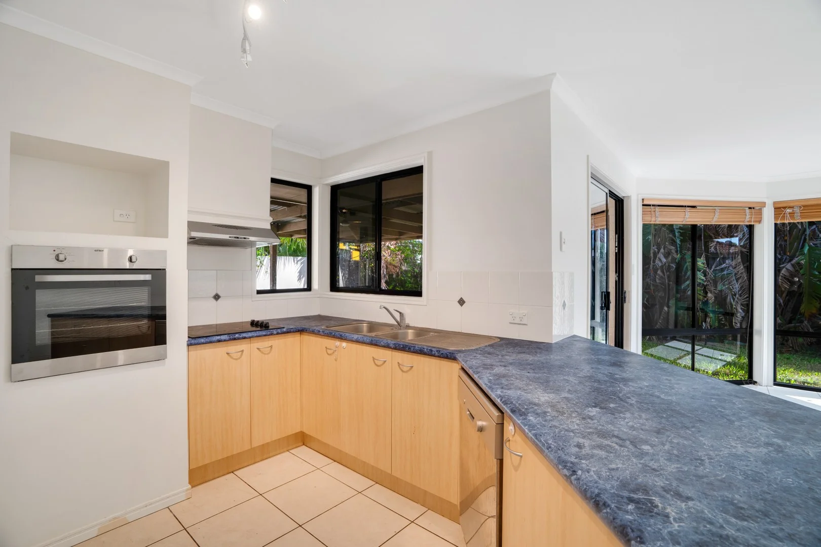 7 Constance Lane, Sippy Downs QLD 4556