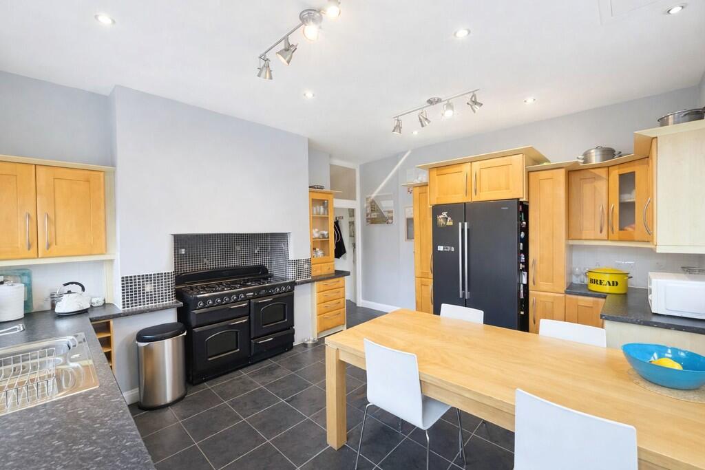 Additional image 6 of Broomfield Place, Clayton