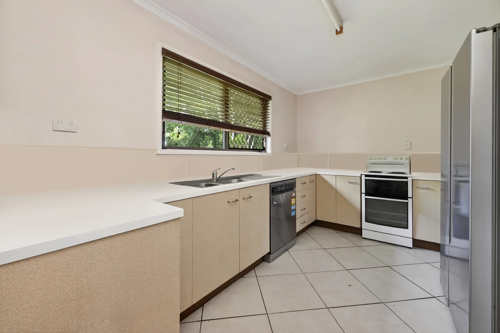 Additional image 3 of 16 Paringa Street, Cranbrook QLD 4814