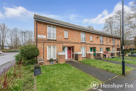 Odiham Close, Southampton, Hampshire SO16