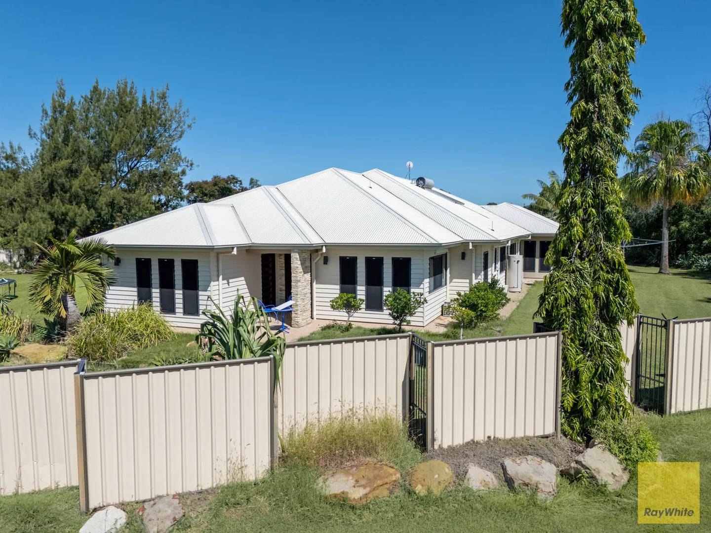 17 Ironbark Drive, Emerald QLD 4720