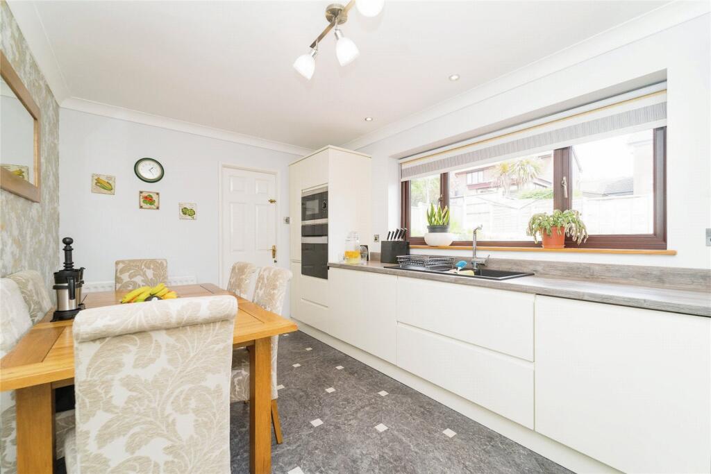 Lorton Close, Ightenhill, Burnley, BB12 photo 5