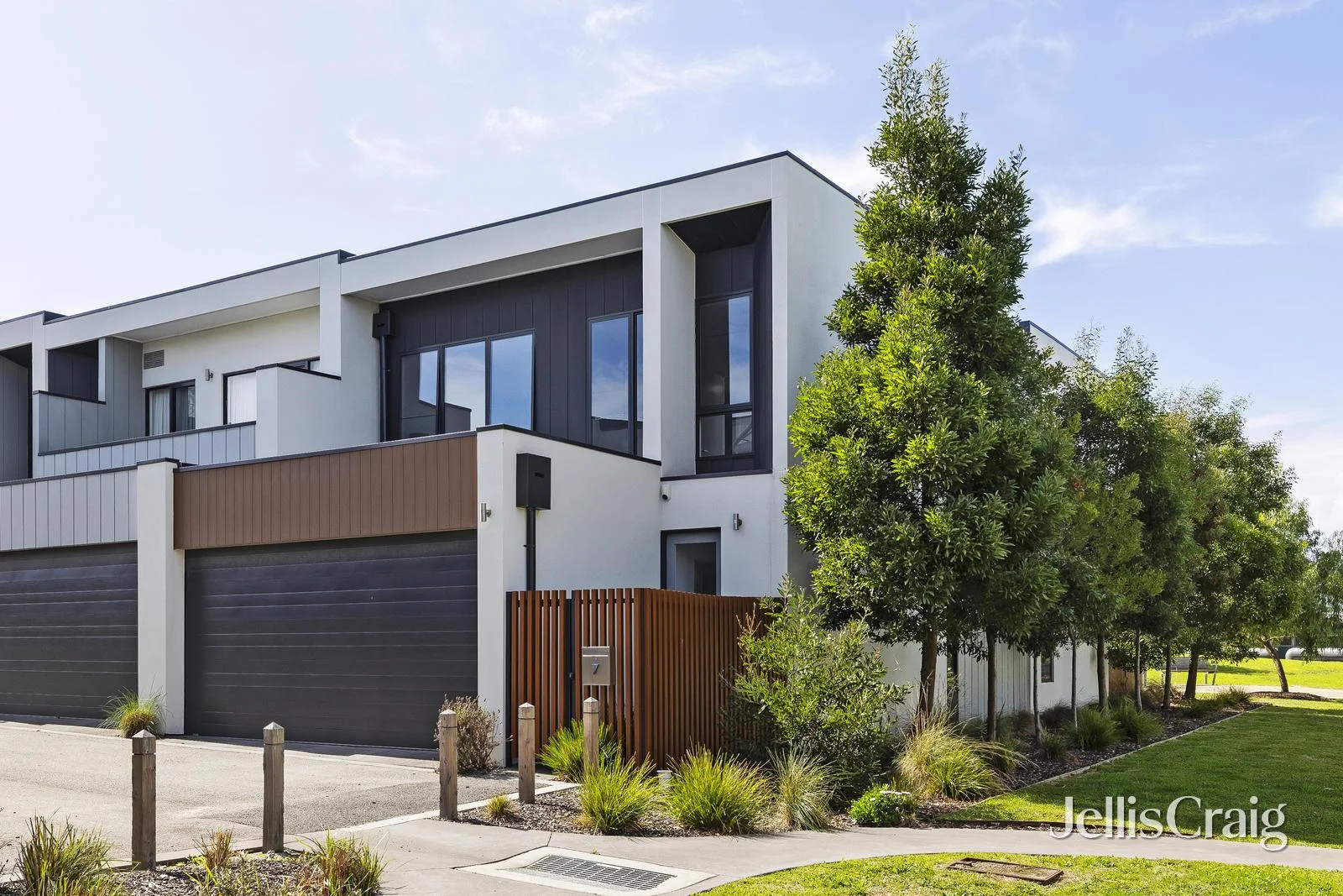 7 Whistler Mews, Safety Beach VIC 3936