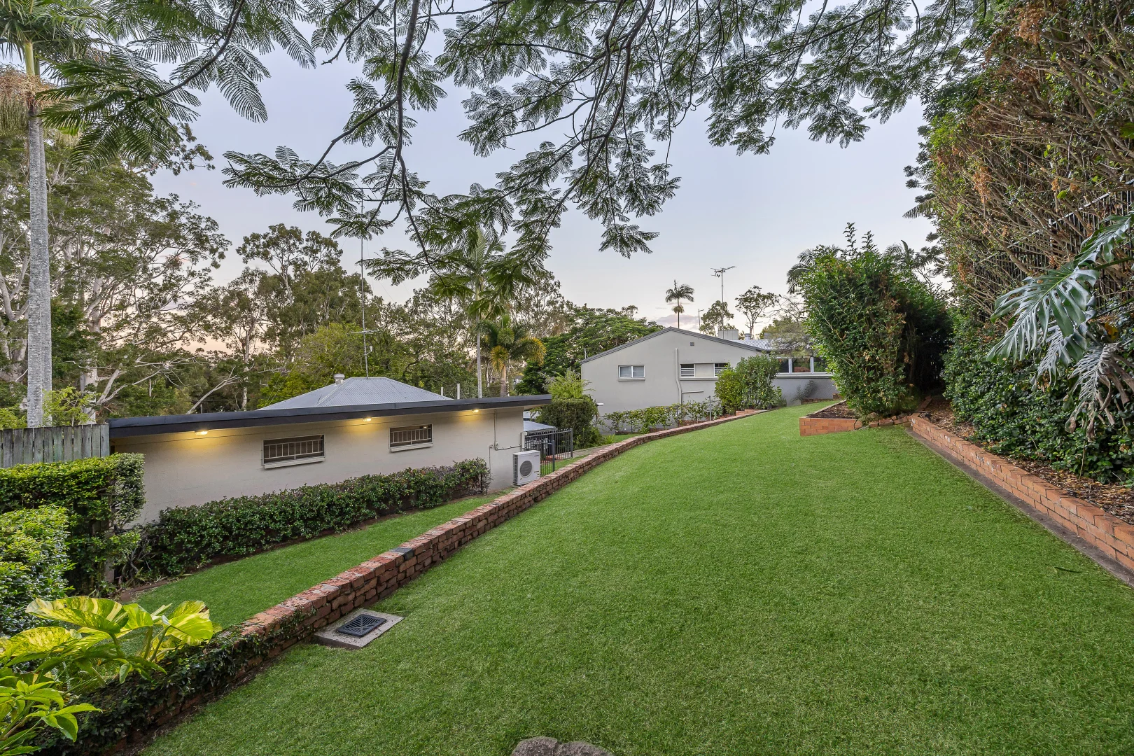 Additional image 15 of 37 The Esplanade, St Lucia QLD 4067