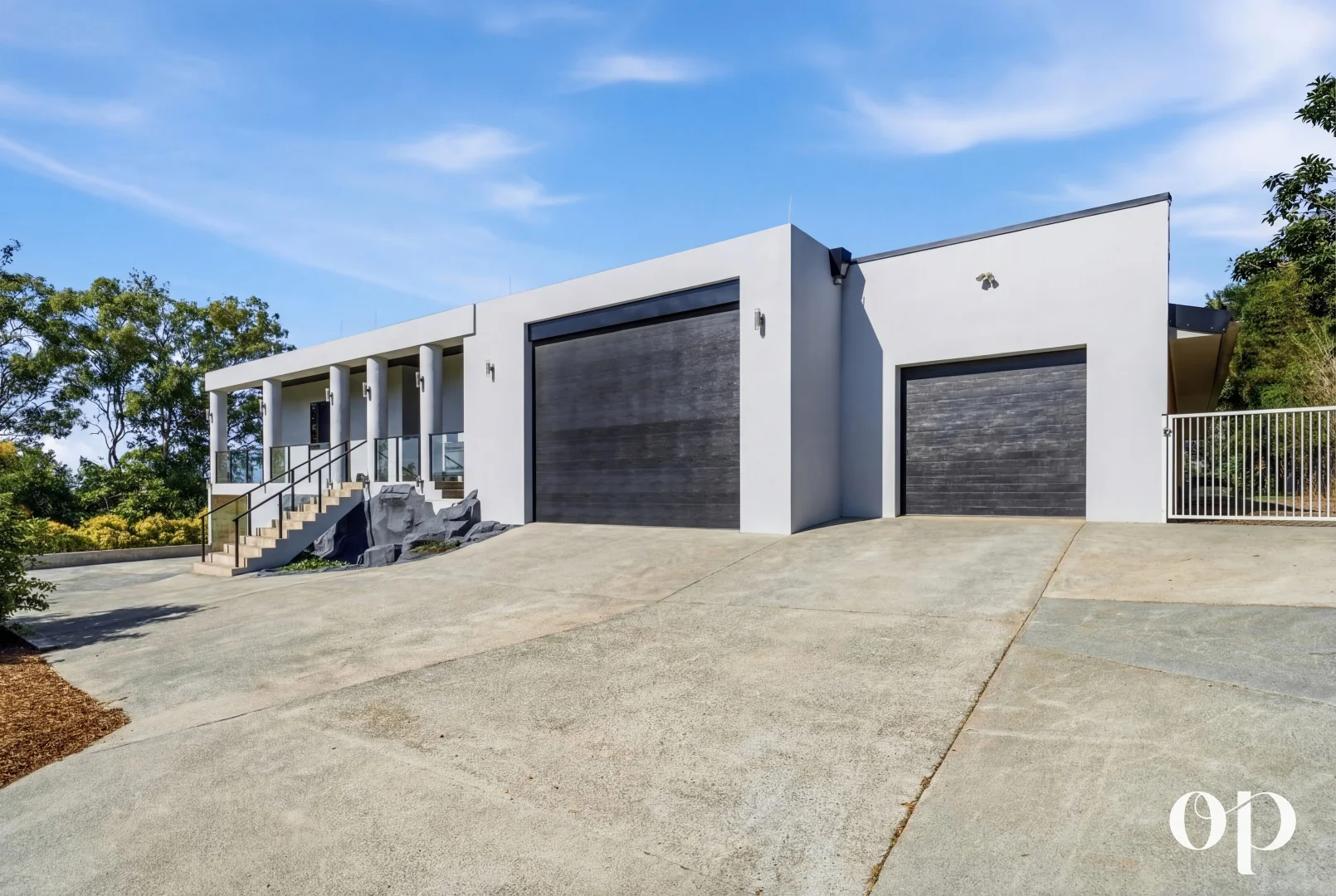 30-32 Columbine Way, Gaven QLD 4211