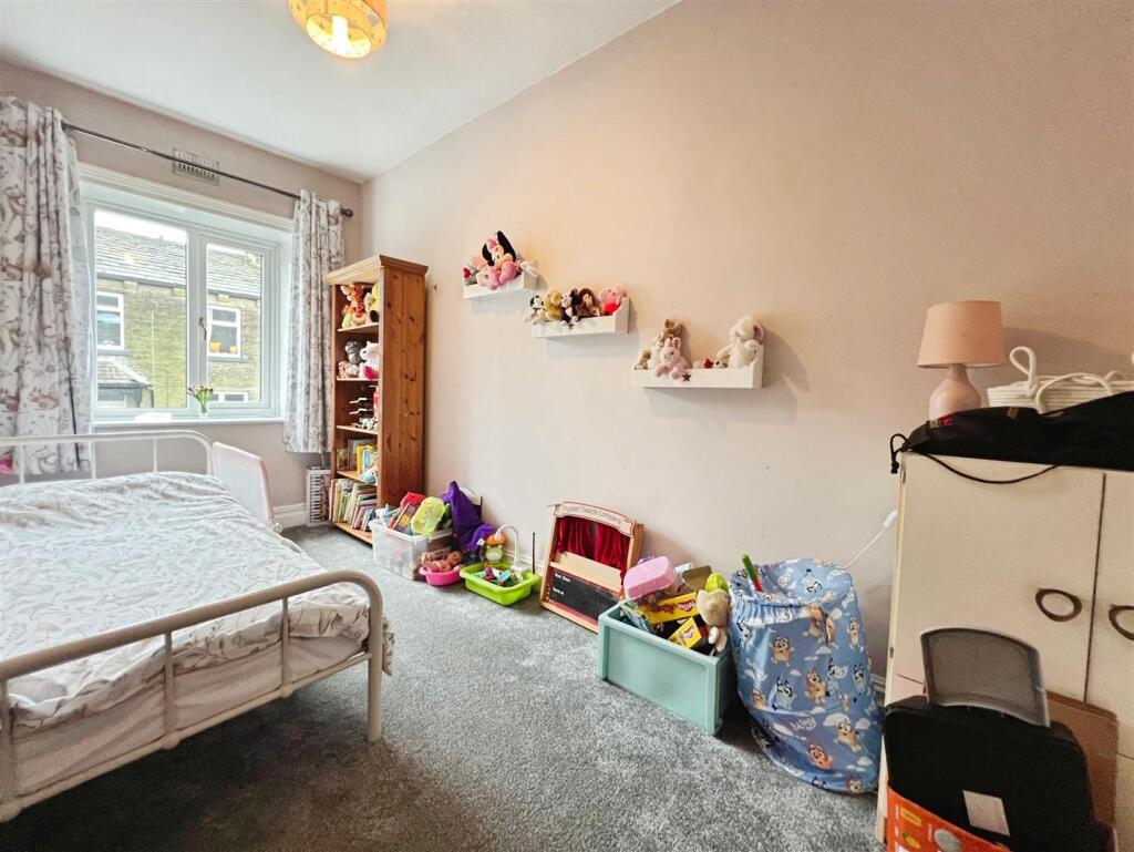 Additional image 27 of Gordon Terrace, Bradford, BD10 8LS