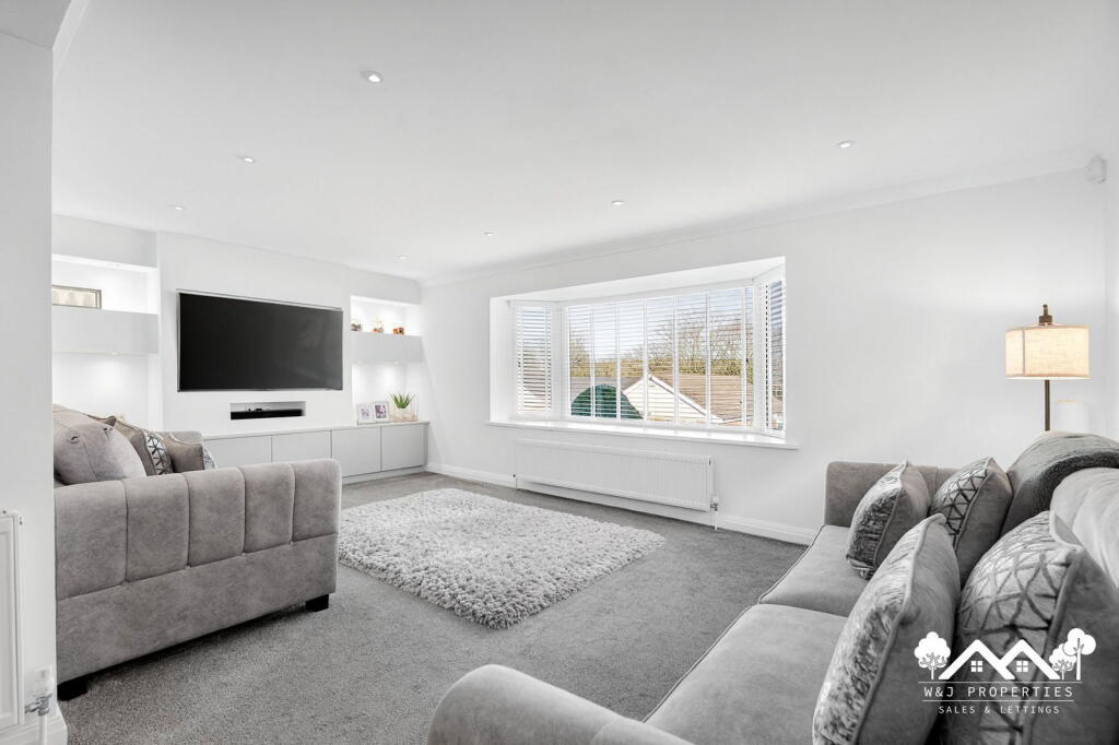 Additional image 2 of Earls Drive, Hoddlesden, Darwen, BB3