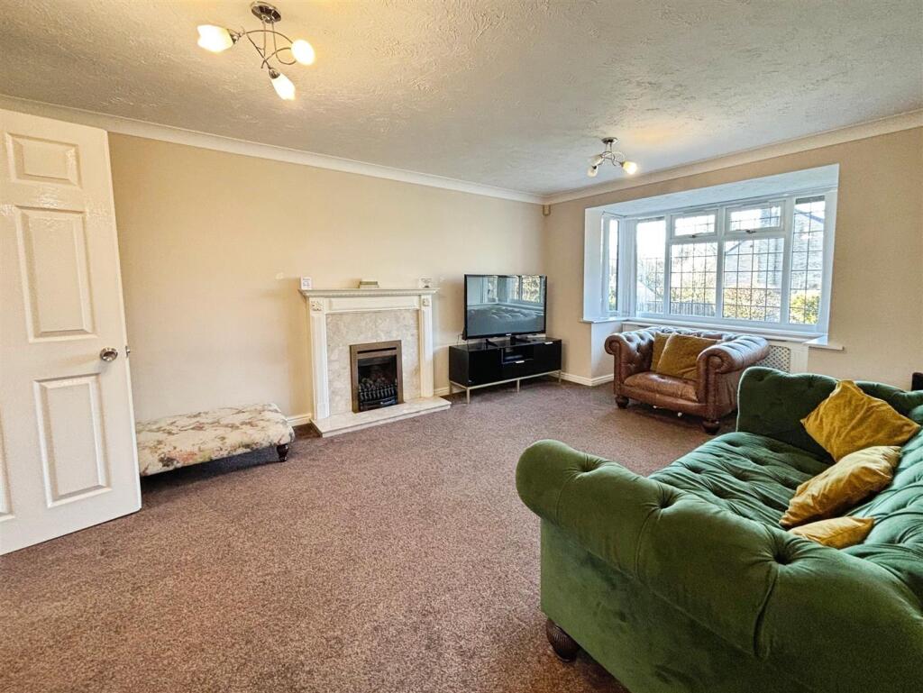 Additional image 3 of Cheriton Drive, Queensbury, Bradford, BD13 1QA