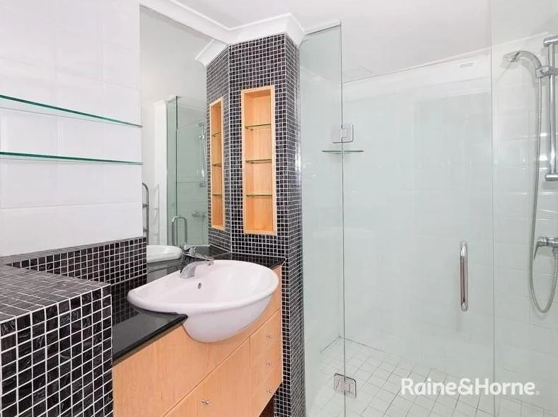 Additional image 6 of 5/164 Macquarie Street, St Lucia QLD 4067