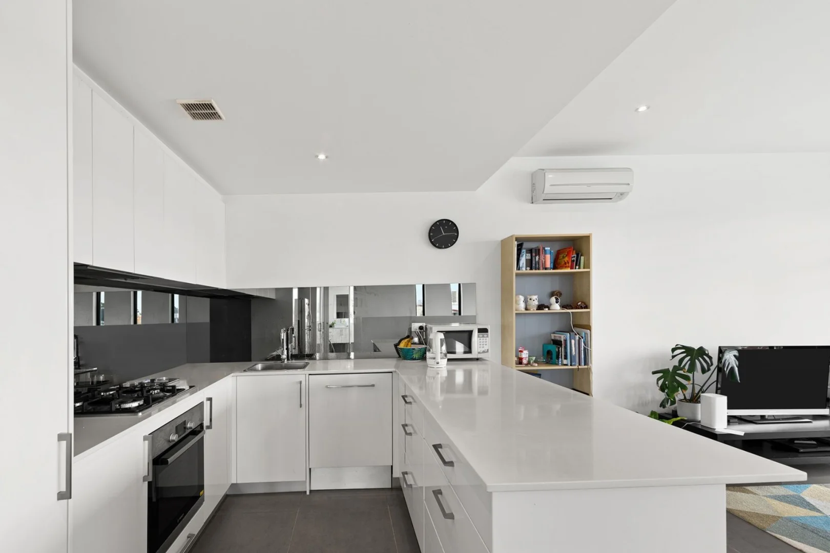 Additional image 4 of 303/51 Sandown Road, Ascot Vale VIC 3032