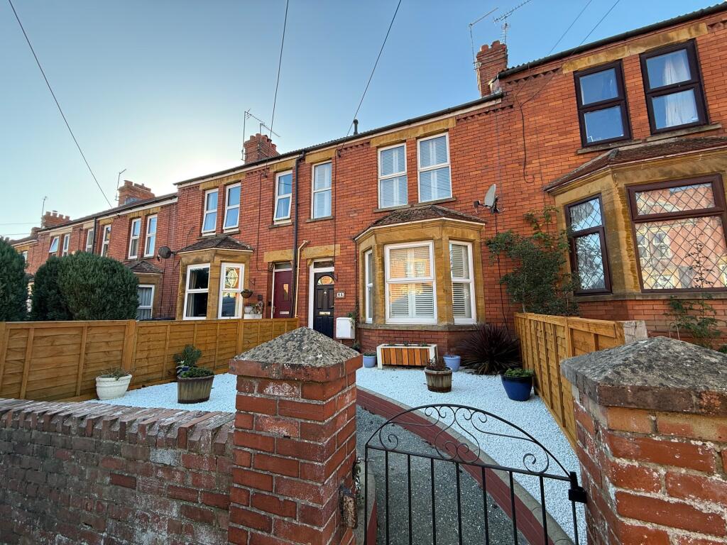 St. Michaels Avenue, Yeovil, Somerset, BA21 4LJ