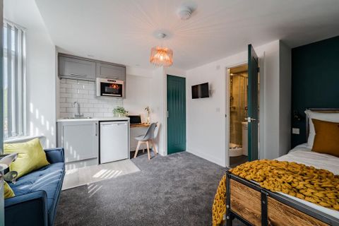 Ensuite 1, Abercorn Road, Chapelfields, Coventry CV5, Room to rent