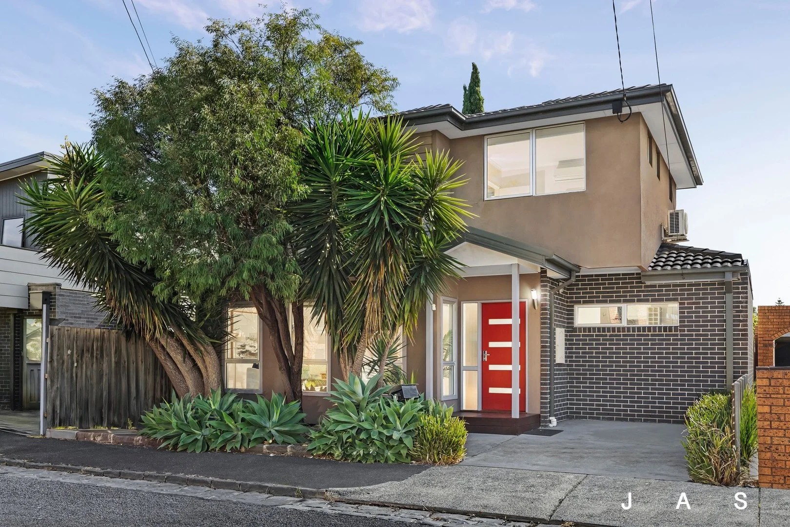 16 Burns Street, Yarraville VIC 3013