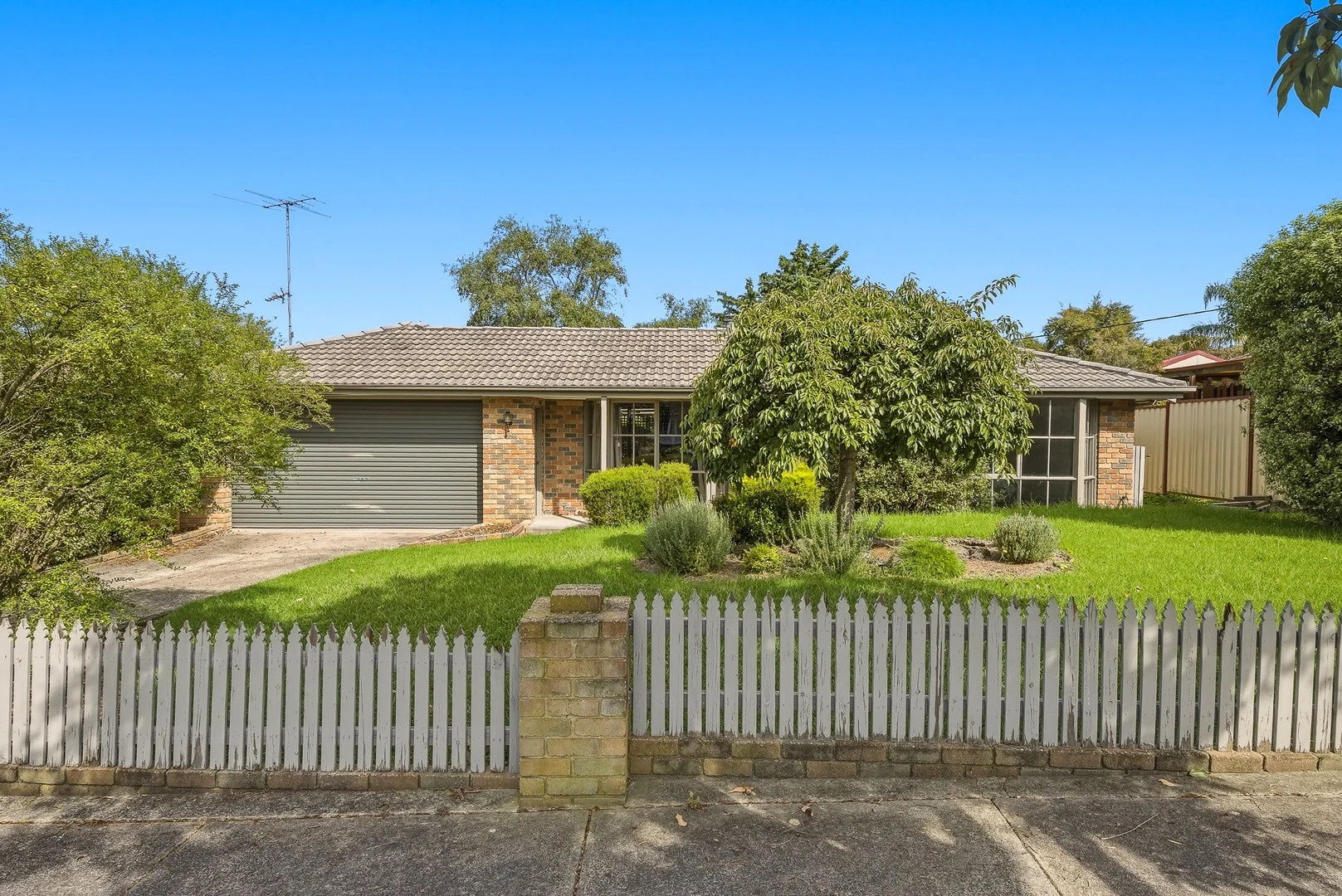 12 Broadhurst Road, Pakenham VIC 3810