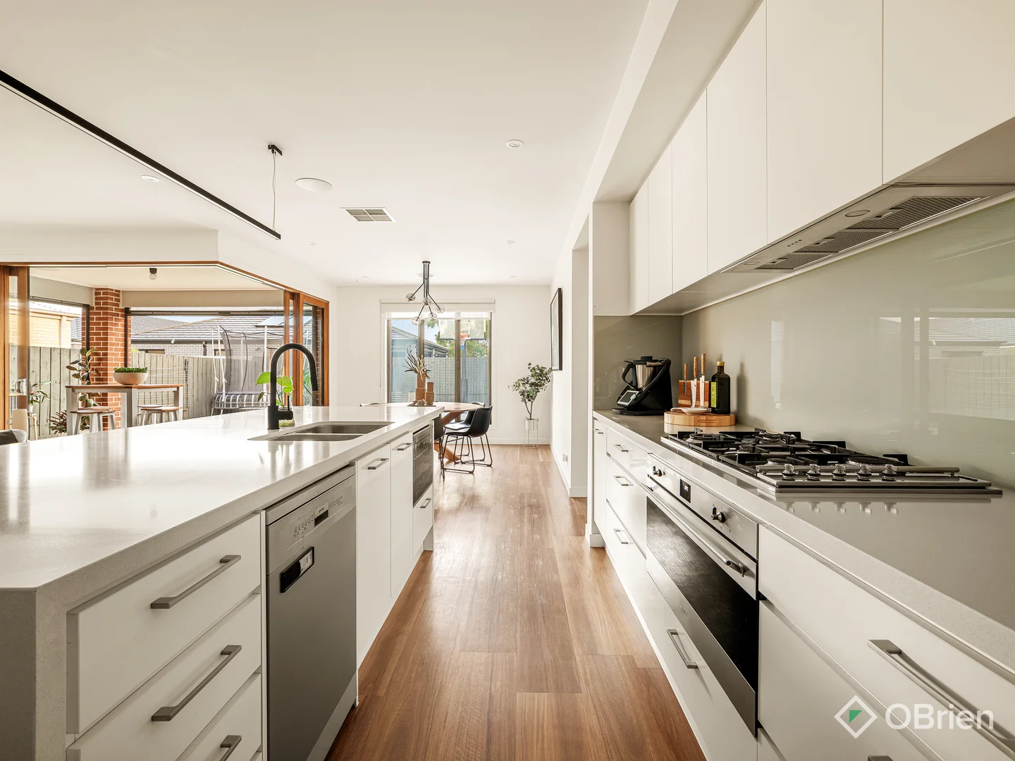 56 Lats Avenue, Carrum Downs VIC 3201 photo 4