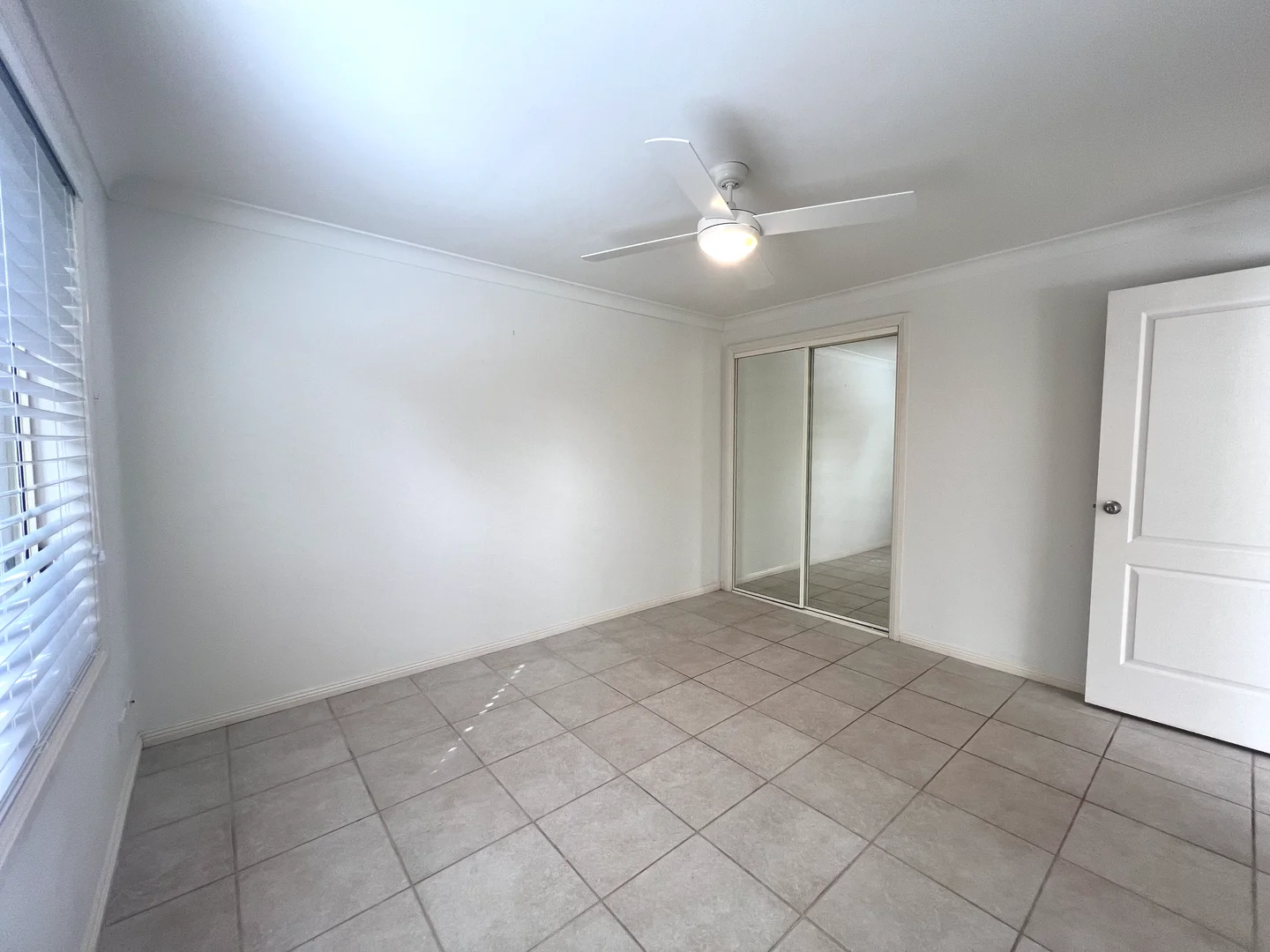 Additional image 6 of 3/2-4 Lake Street, Budgewoi NSW 2262