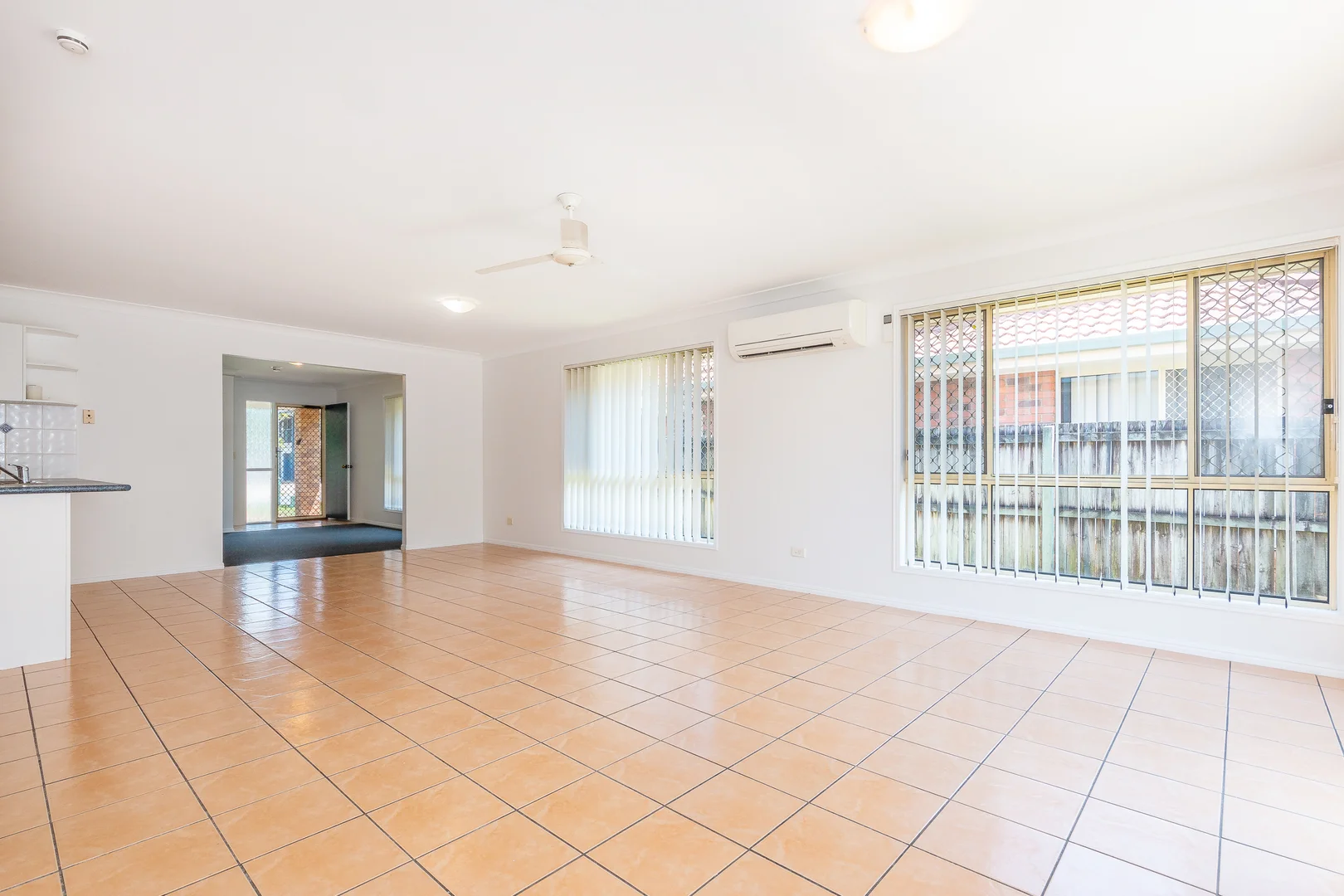 49 Fleet Drive, Kippa-Ring QLD 4021 photo 5