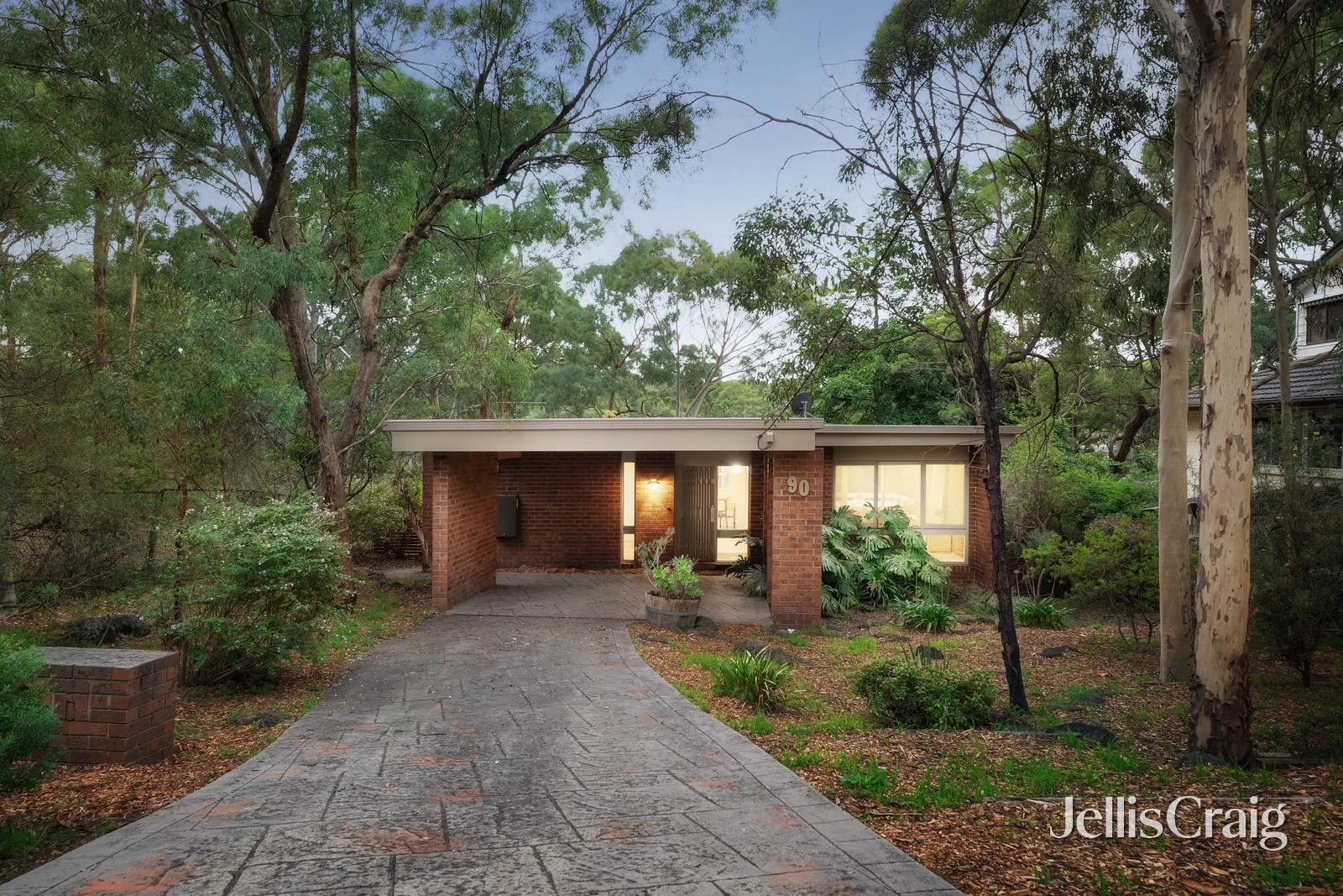 90 Albion Crescent, Greensborough VIC 3088