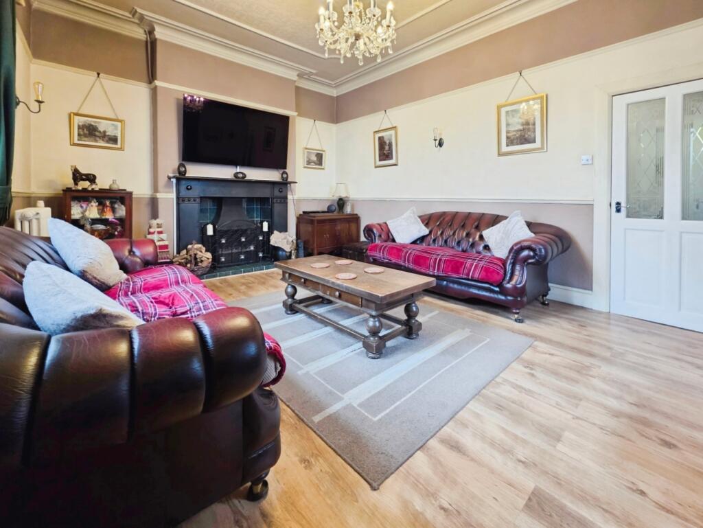 Baildon Road, Baildon, BD17 6AE photo 4
