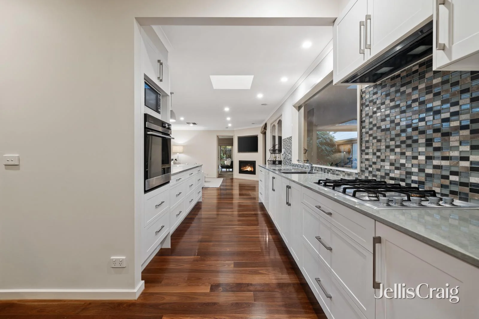 Additional image 4 of 70 Geoffrey Drive, Kilsyth VIC 3137
