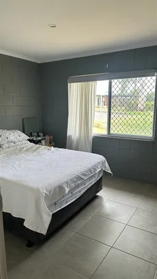 20 Valentine St., Southside QLD 4570