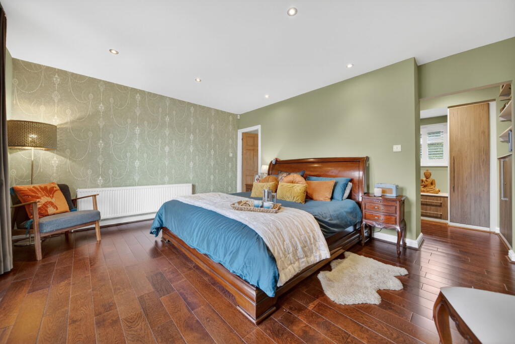 Additional image 13 of Lark Hill Close, Cleckheaton, BD19