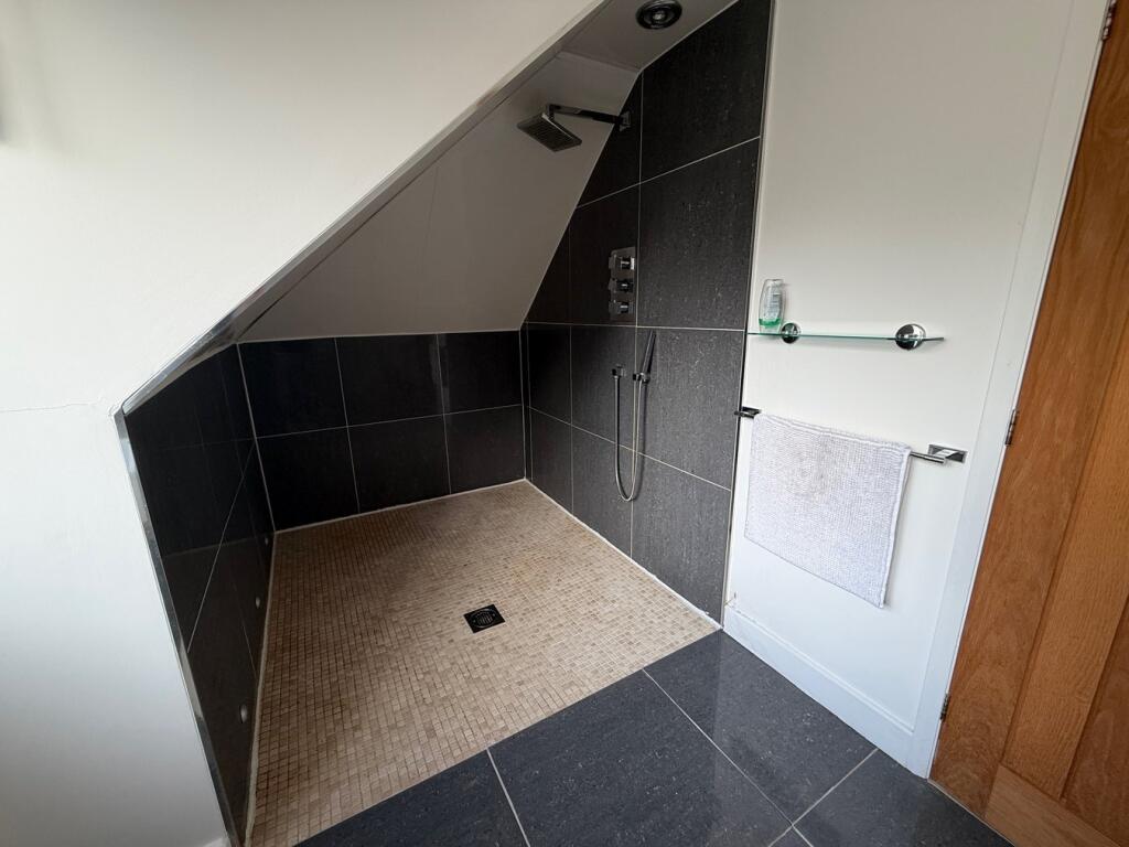Additional image 24 of Gilstead Lane, Bingley, BD16