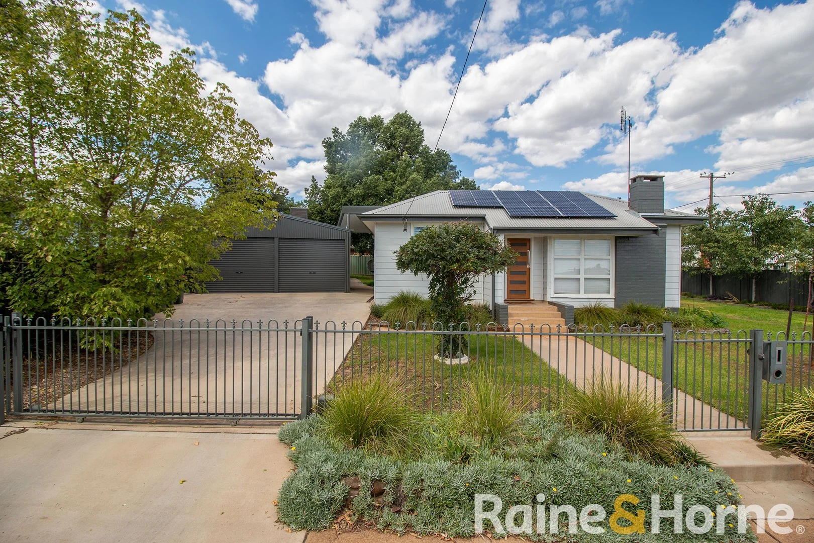22 Dalton Street, Dubbo NSW 2830