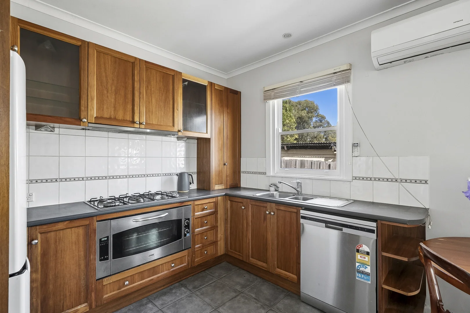 Additional image 3 of 67 Chrisholm Crescent, Seymour VIC 3660