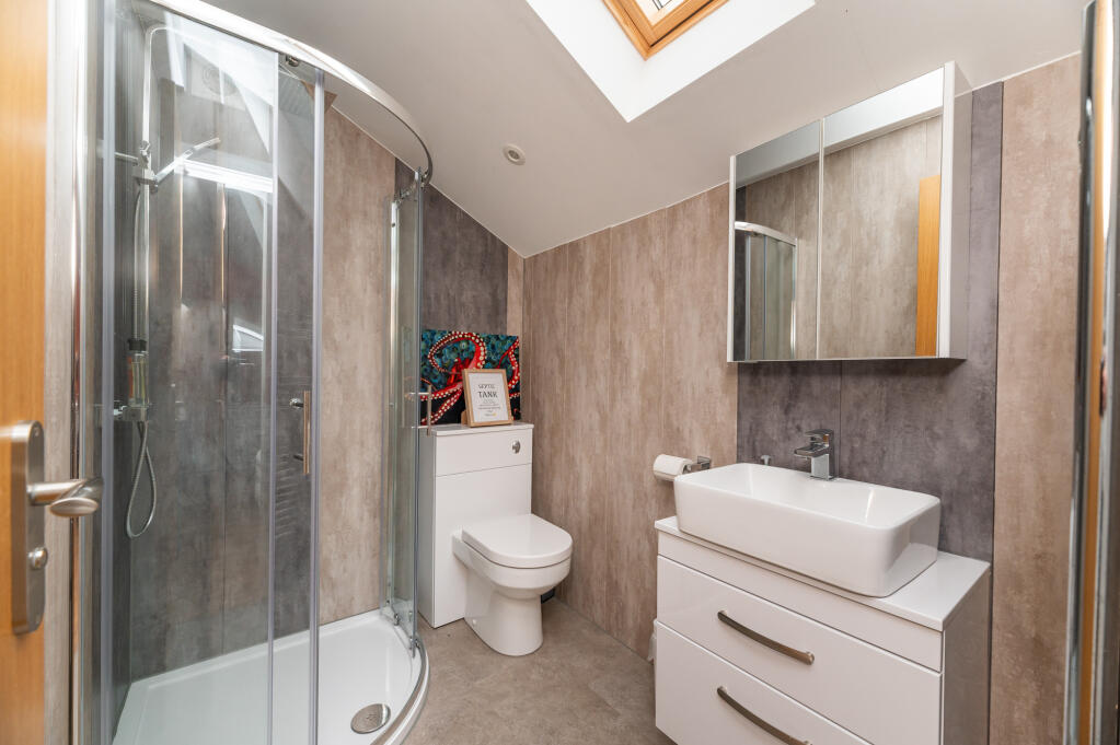 Additional image 50 of West Morton, West Yorkshire, BD20