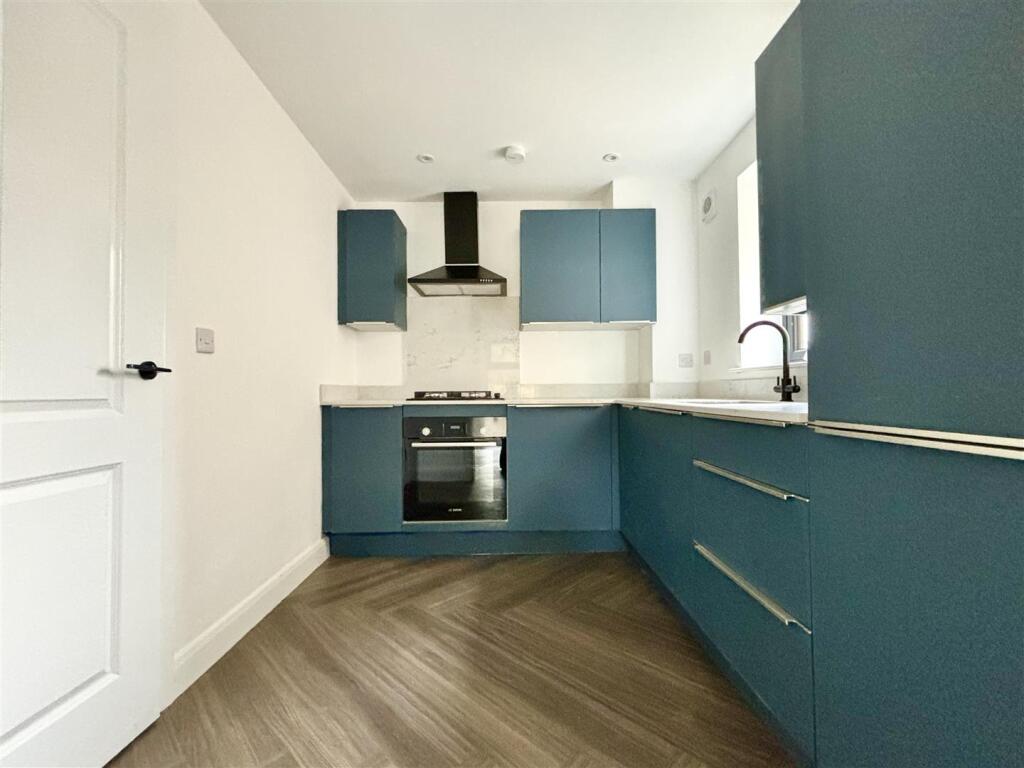 Additional image 4 of 12 Kinder Close, Thornton, Bradford