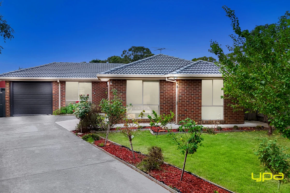 4 Hillman Court, Berwick VIC 3806