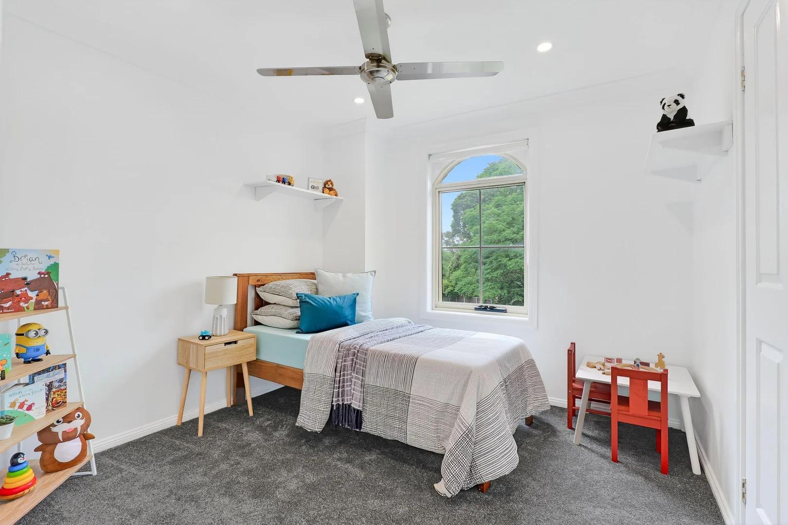 Additional image 10 of 1/11 Griffiths Road, McGraths Hill NSW 2756
