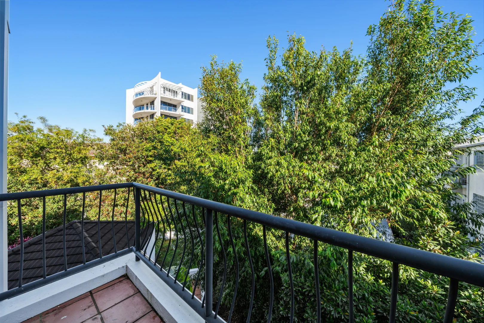Additional image 13 of 11/10-16 Tarcoola Crescent, Chevron Island QLD 4217
