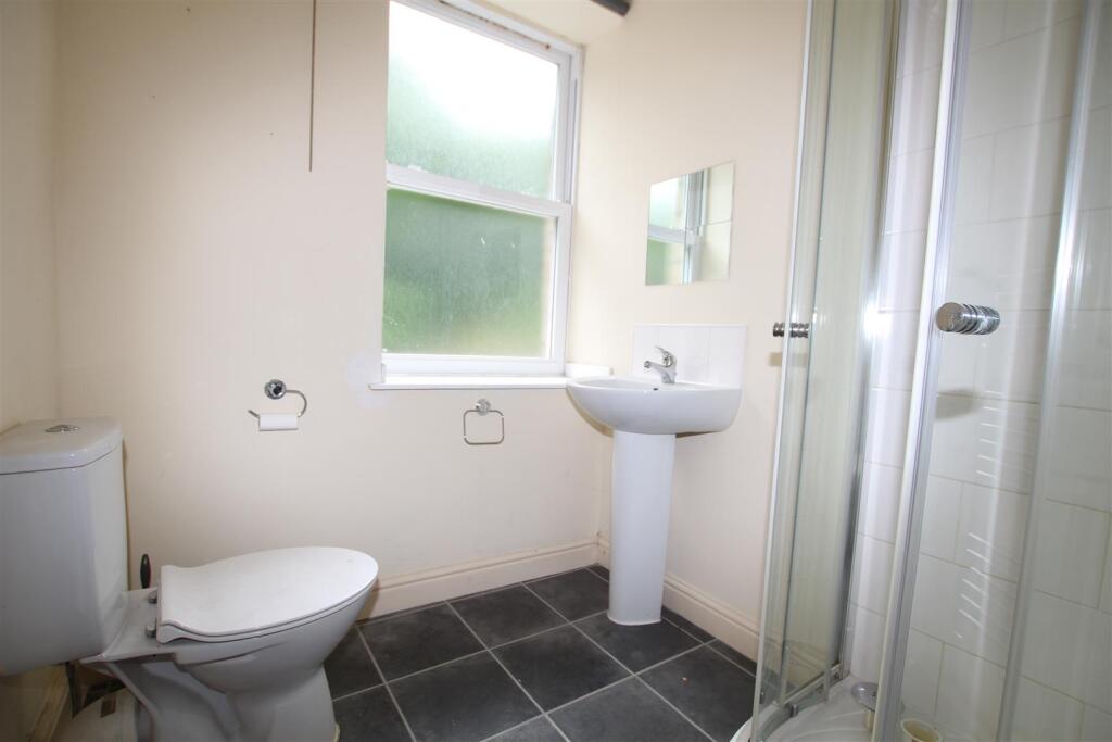 Wilby Street, Cleckheaton photo 5