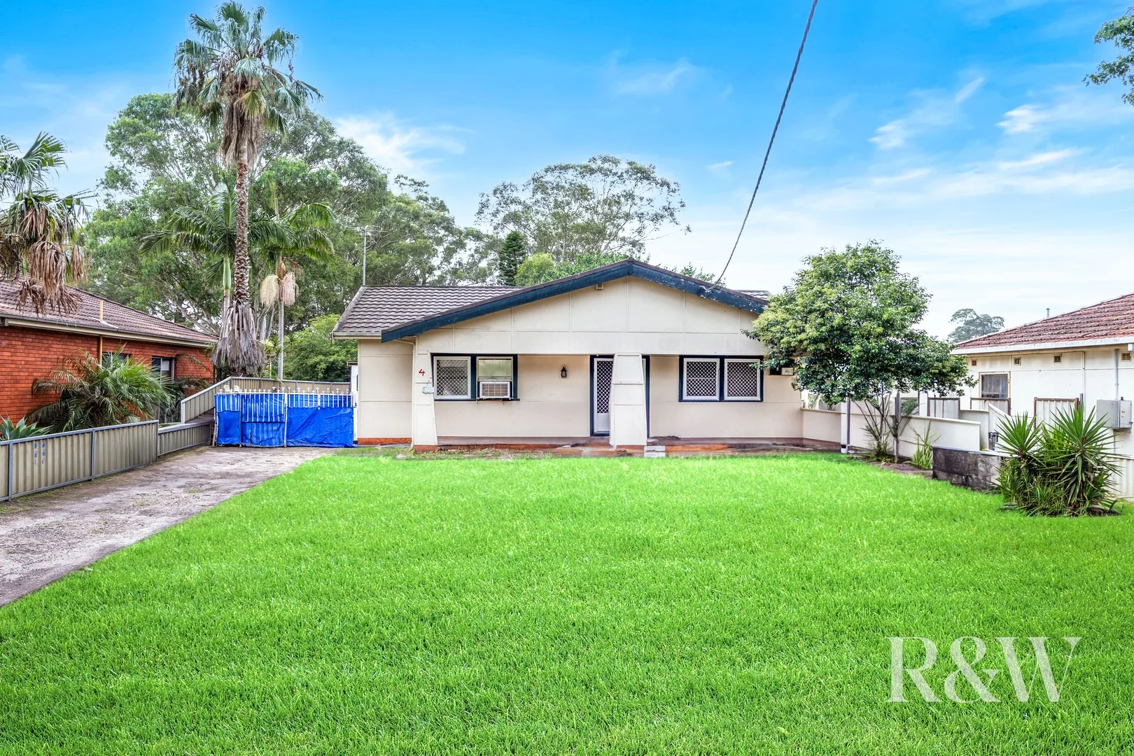 4 James Street, Ingleburn NSW 2565