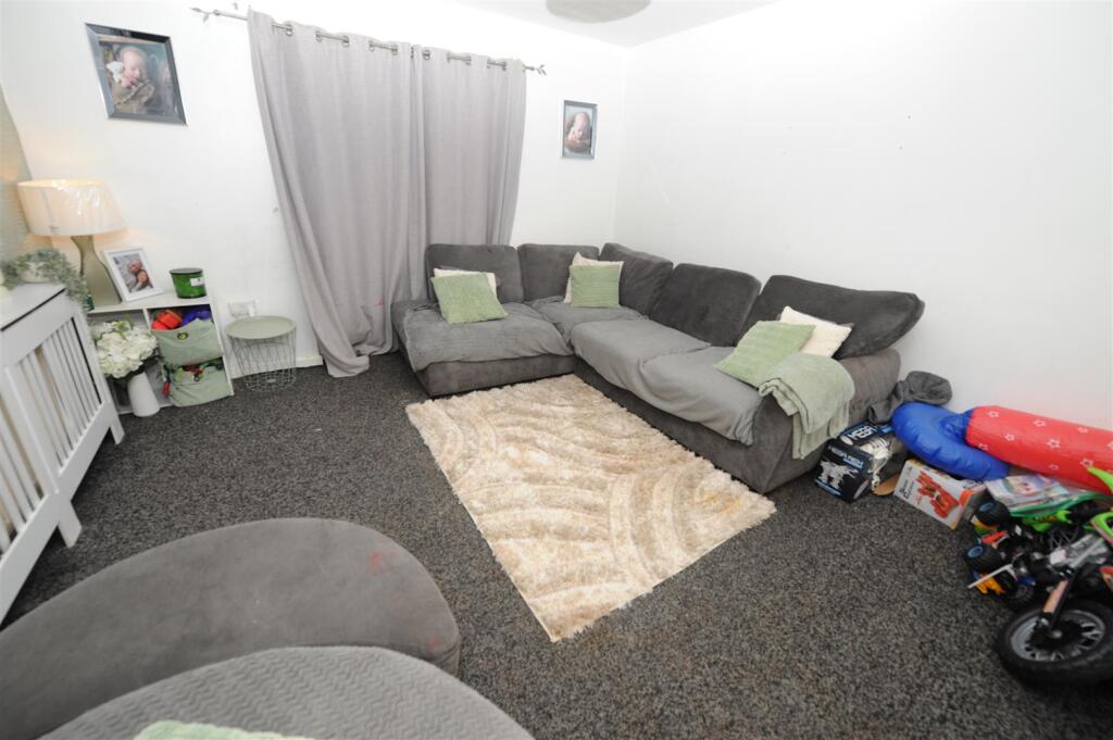 Additional image 8 of Rowantree Drive, Thorpe Edge, Bradford