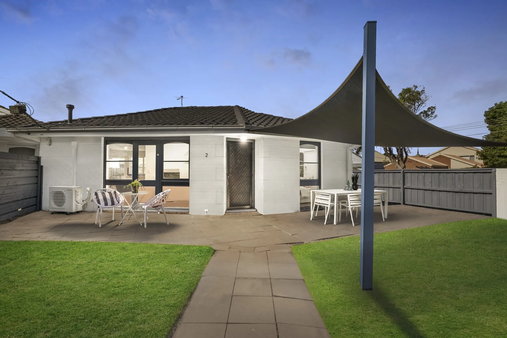 2/14 Bay Street, Mordialloc VIC 3195