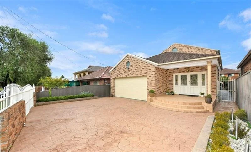 14 Shakespeare Street, Campsie NSW 2194