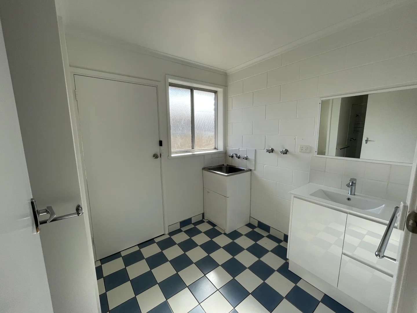 Additional image 7 of 4/421 Griffith Road, Lavington NSW 2641