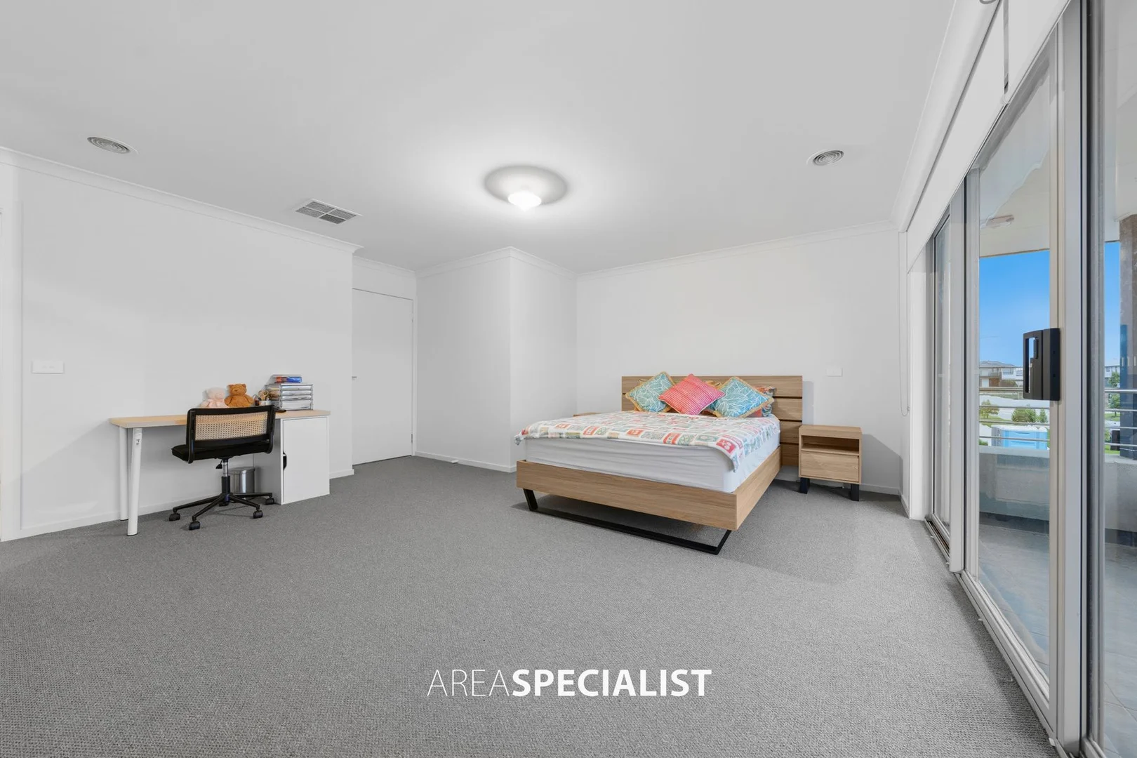 Additional image 13 of 8 Cavern Boulevard, Clyde North VIC 3978
